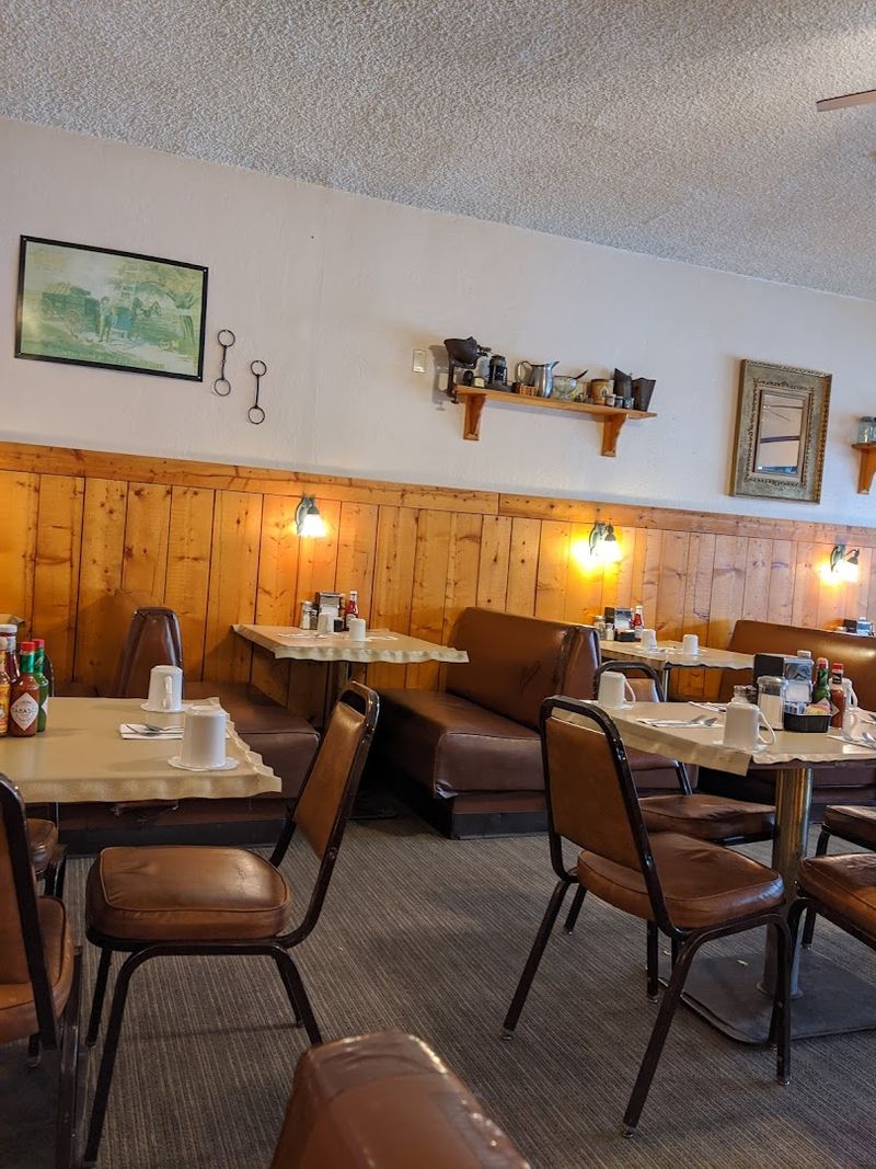 A Classic Diner Setup With Small-Town Practicality