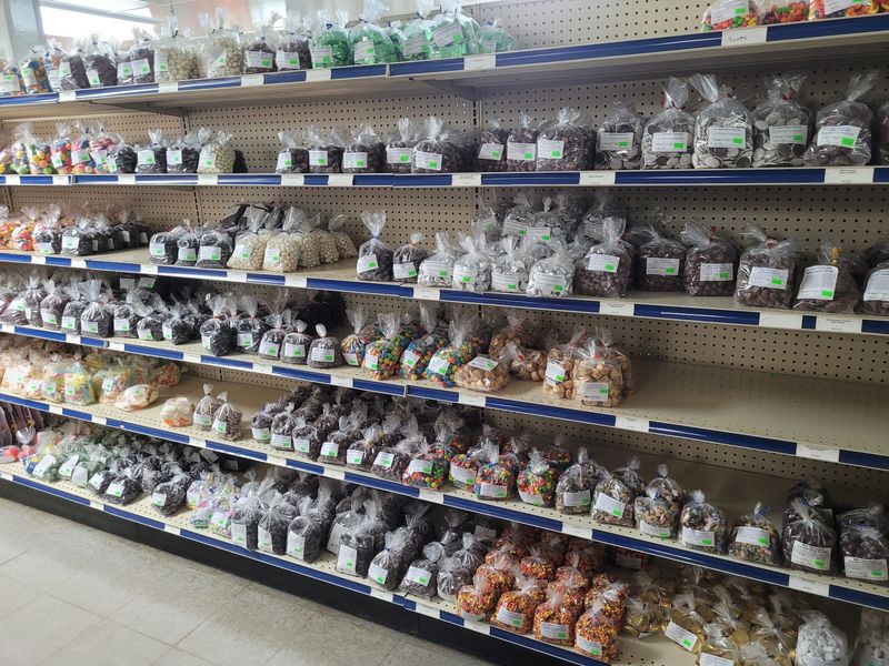 Bulk Foods And Spices Lead The Shopping List