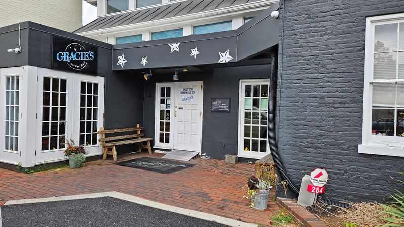 Gracie's On West Main