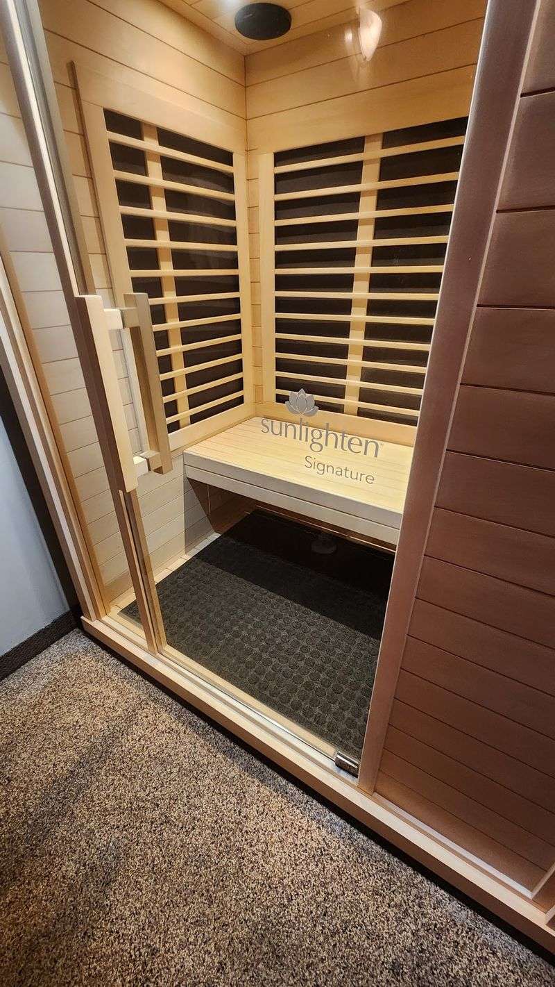 Royal And Grand Royal Suites Add A Private Sauna