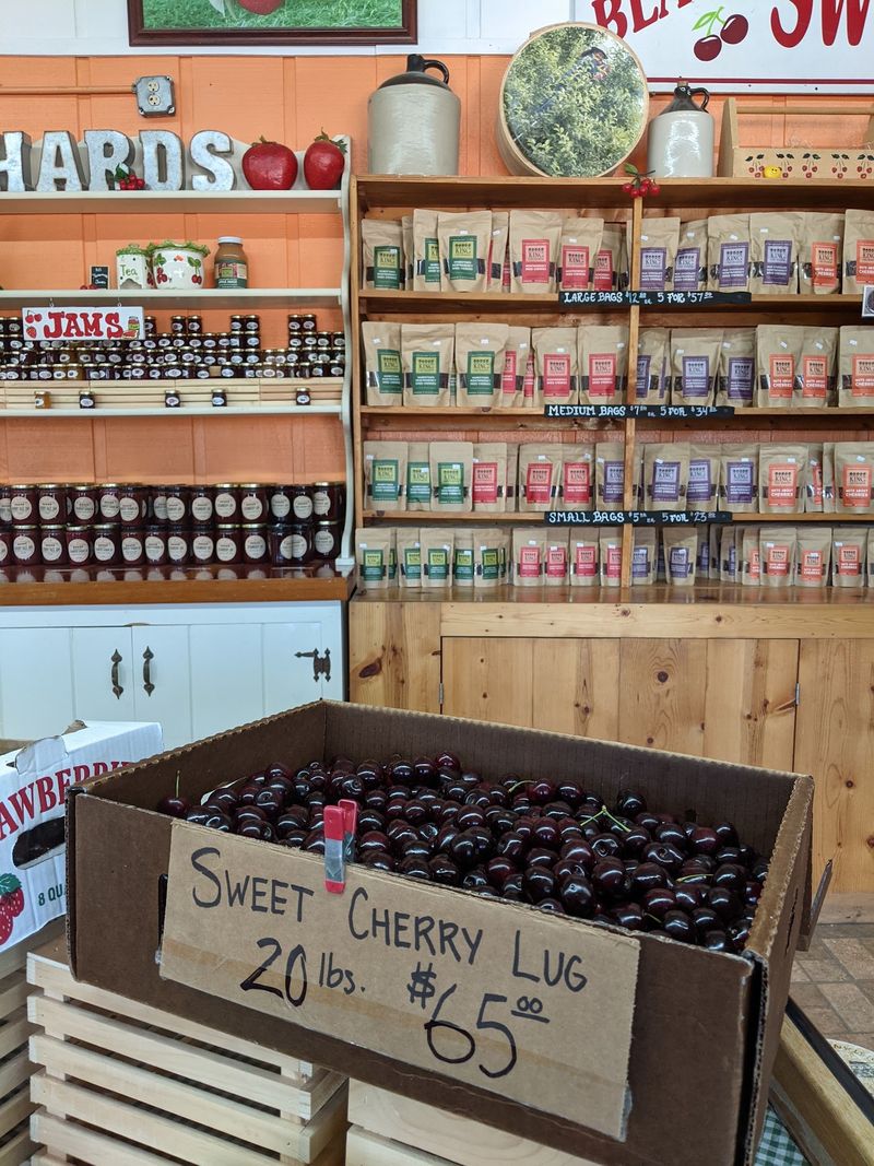 Sweet Cherries Give July A Clear Focus