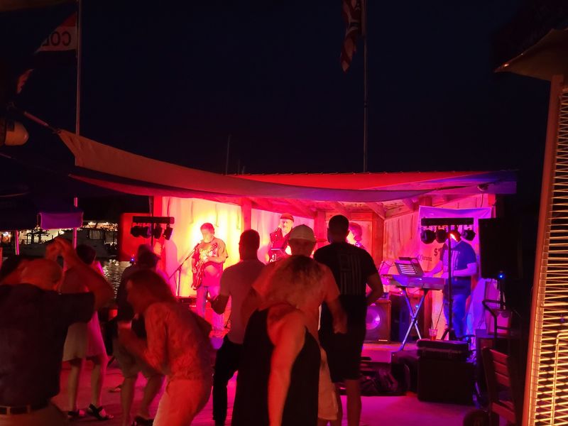 Live Bands That Fill the Marina Air