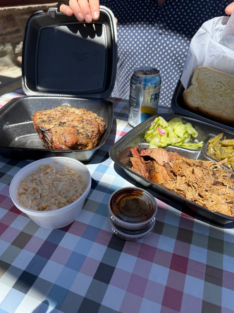 A Midway Meal That Fits Different Fall Outings