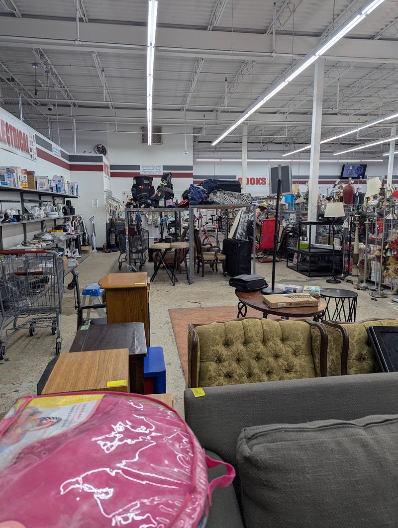 Who this giant store suits best