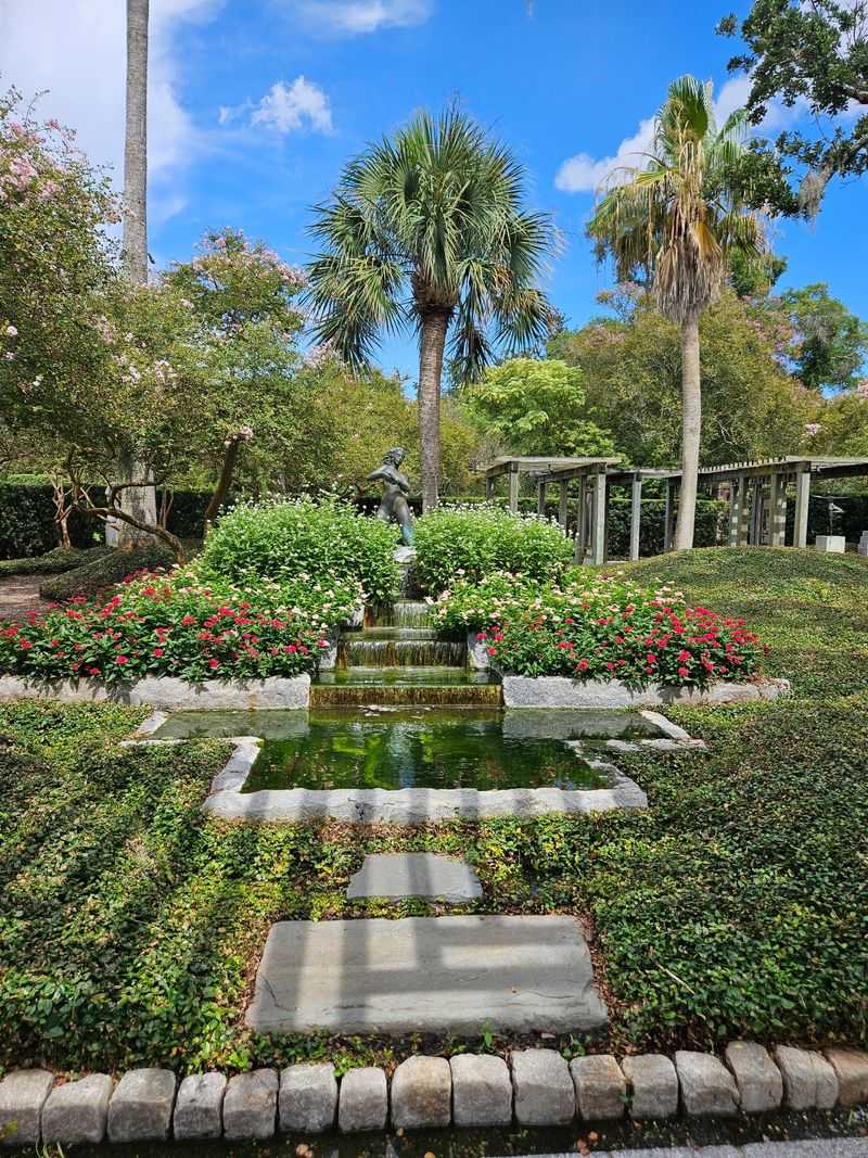 A Peaceful Escape For Plant Lovers And Wanderers