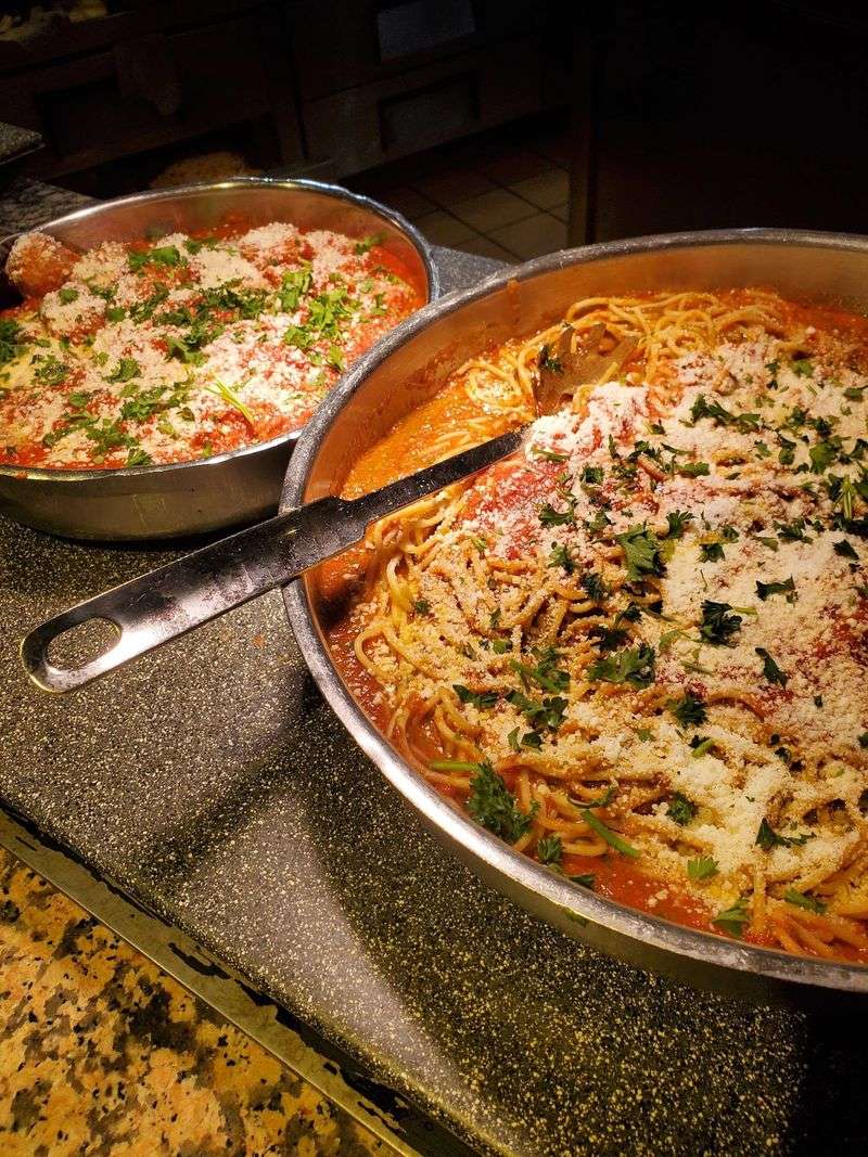 An Italian Buffet That Actually Tastes Homemade