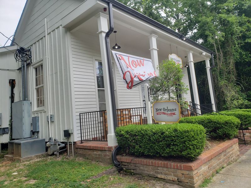 Arrive Early For Porch Music At Town Hall