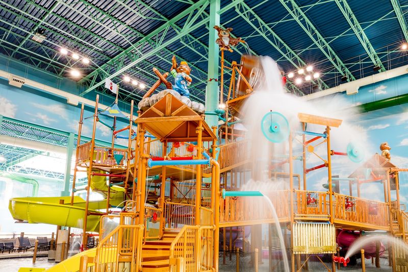An Indoor Waterpark That Ignores The Weather Outside