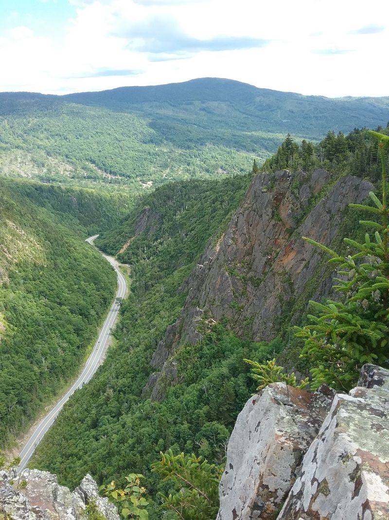 Route 26 Threads Straight Through The Notch