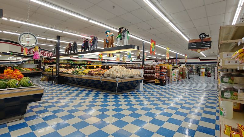 Fresh Produce Takes Over The Aisles