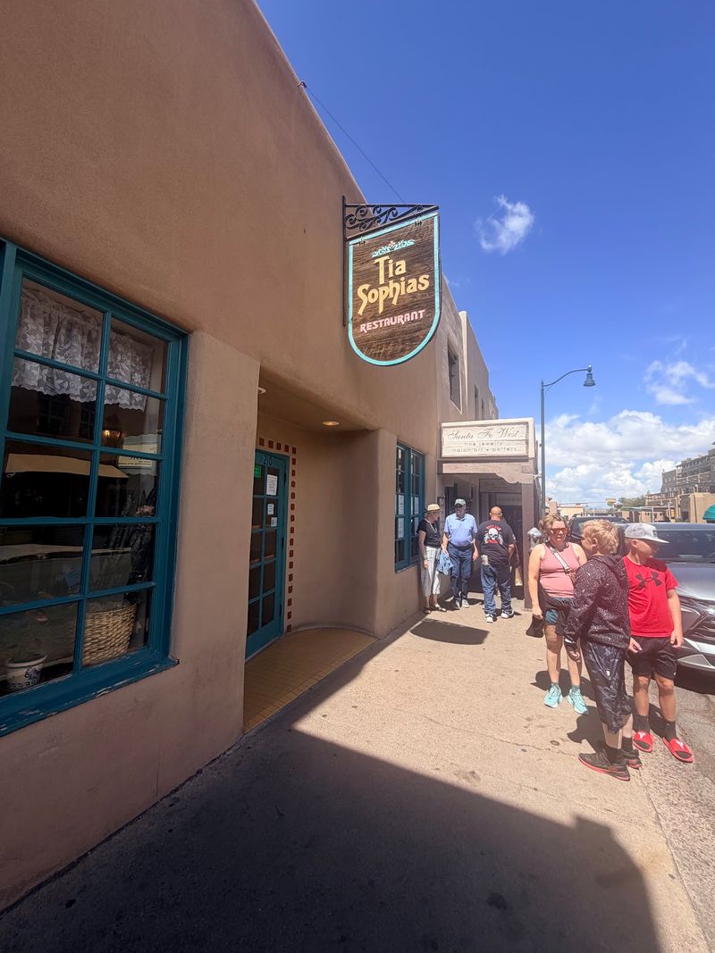 A Plaza-Adjacent Landmark Locals Swear By