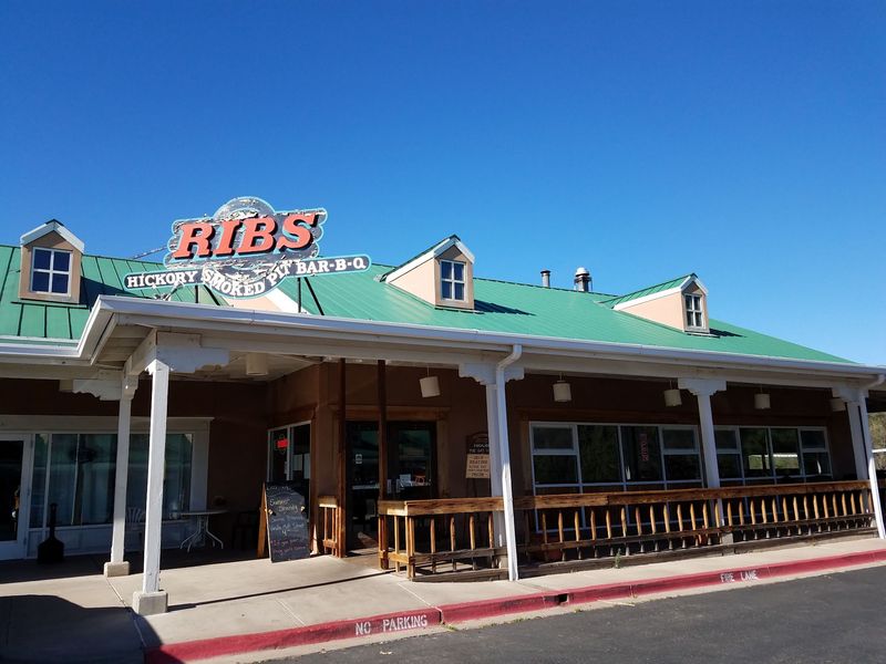 A Green-Roofed Landmark on Highway 14