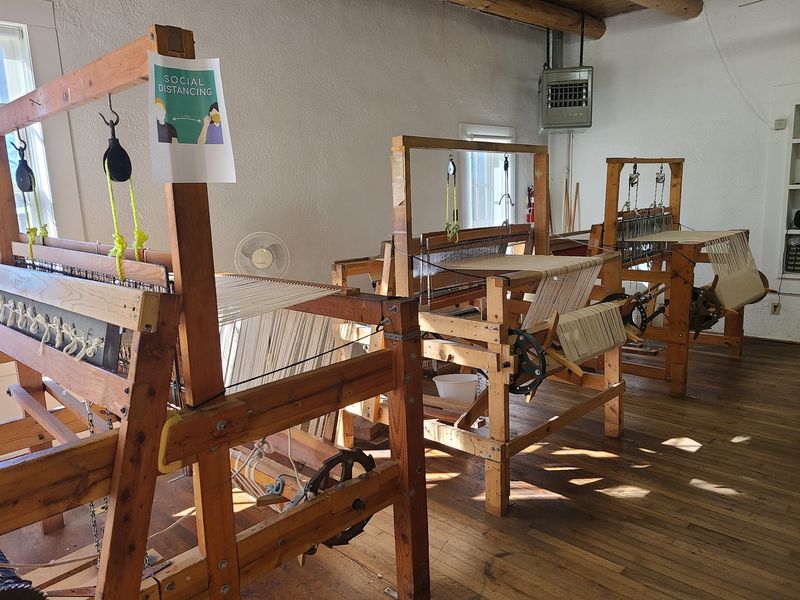 A Weaving Legacy On The Plaza Del Cerro