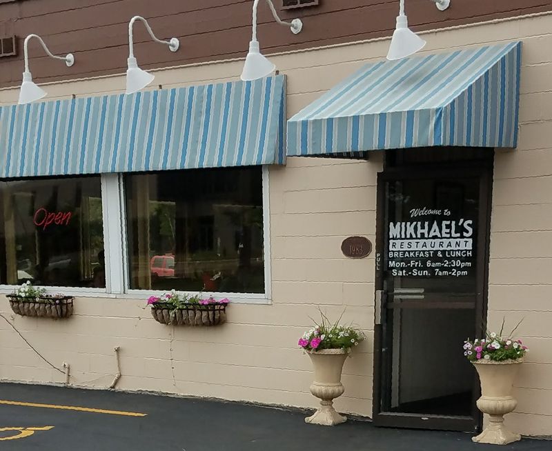 Mikhael's, Cedar Rapids