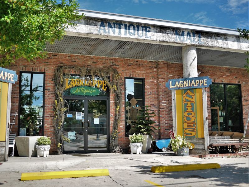 Lagniappe Antique Etc, Breaux Bridge