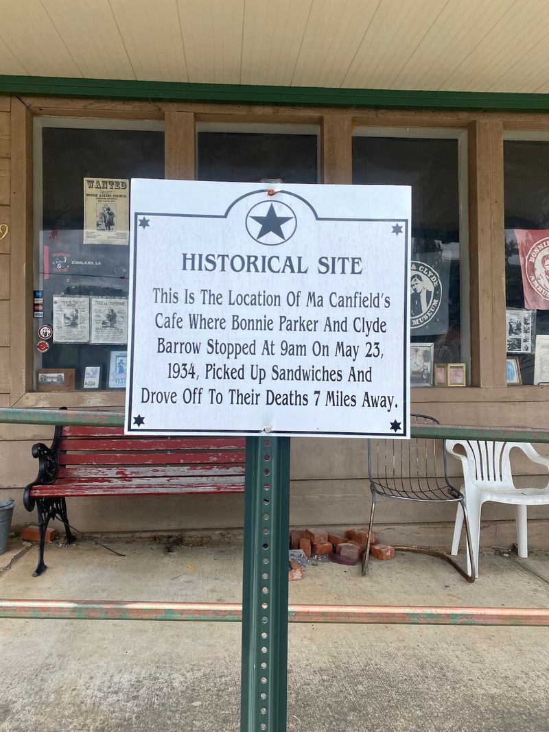 Stand On The Original Cafe Site