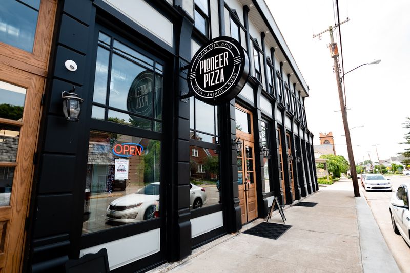Pioneer Pizza, Plain City, OH