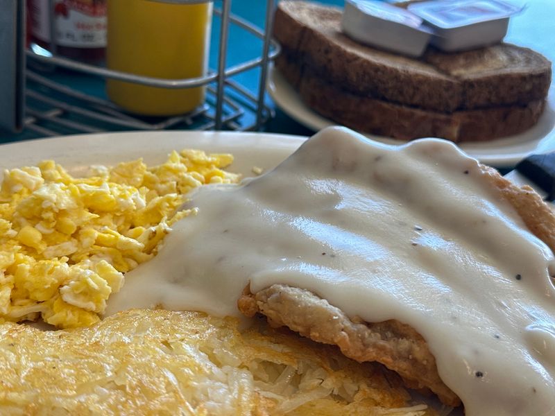 Breakfast Choices Stay Comfortably Familiar