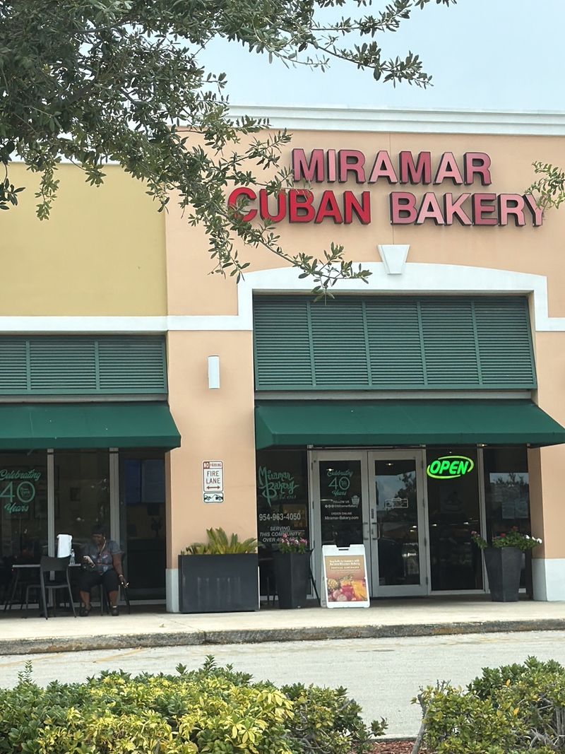 Miramar Bakery, Hollywood, FL