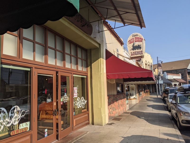A Corner Eatery on Historic Washington Street