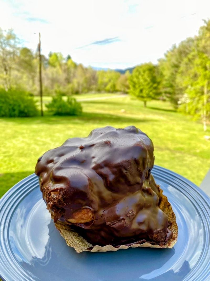 Eclairs Worth Writing Home About