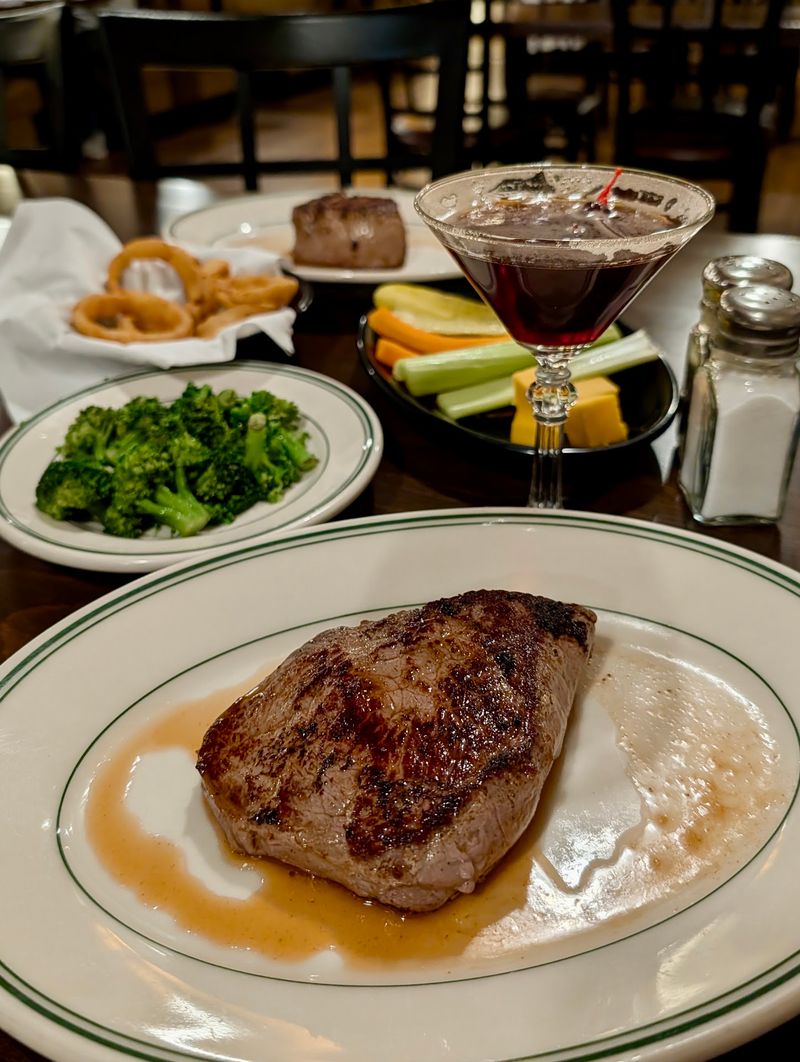 Archie's Waeside, Le Mars