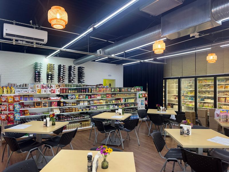 European Market & Cafe In Overland Park