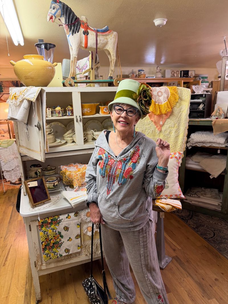 Mozell, the Owner Who Makes the Visit