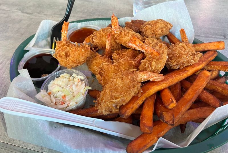 Fried Platters Keep The Beach-Shack Side Intact