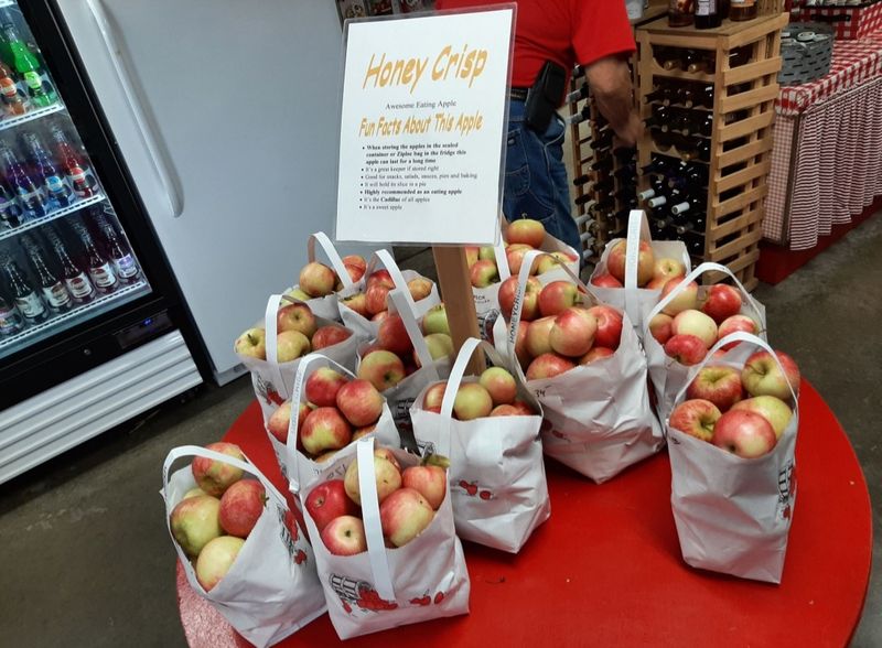 Czipar's Apple Orchard, Dubuque