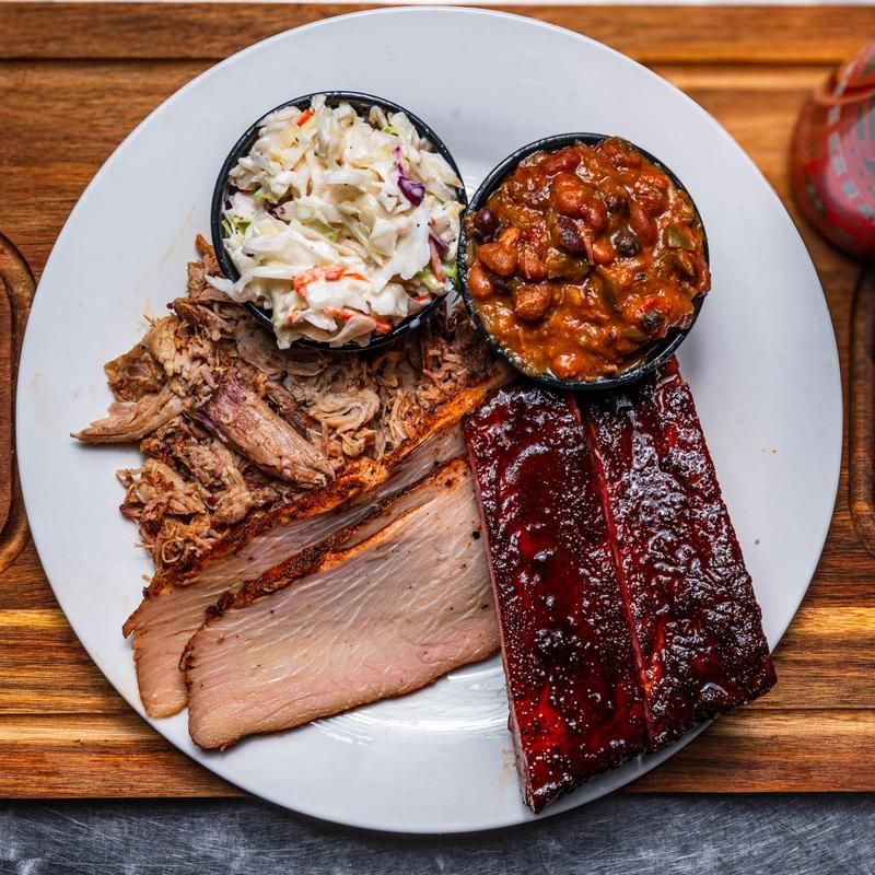 Captain's BBQ