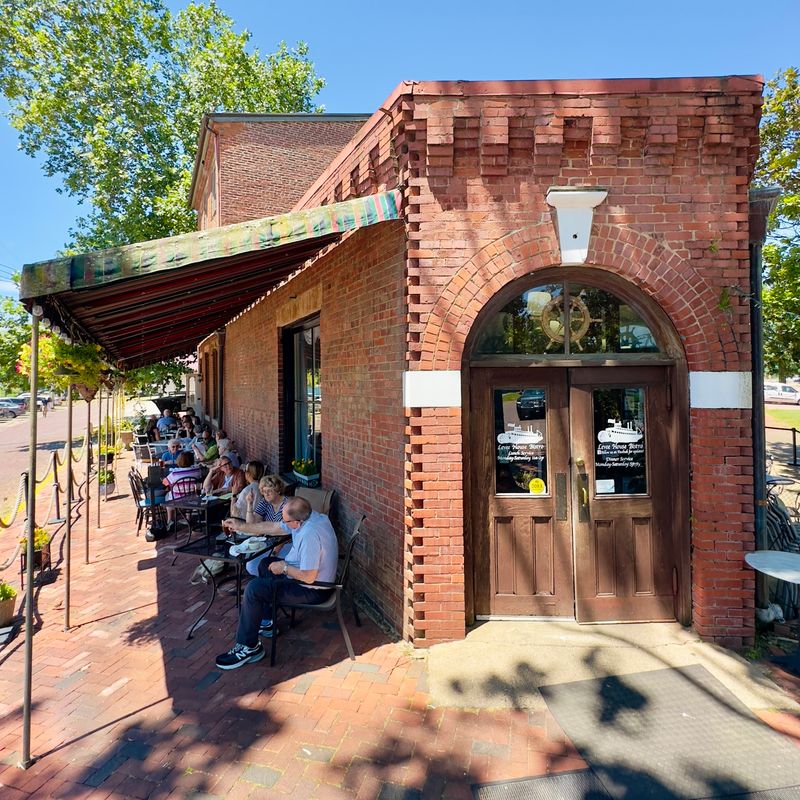A Riverside Bistro in Historic Marietta