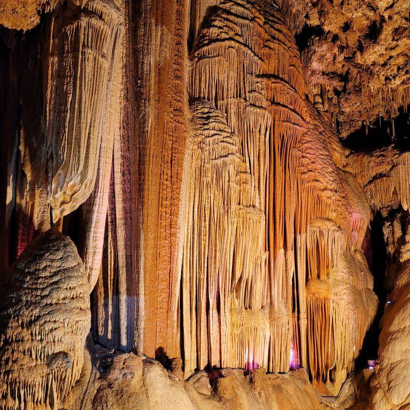 Meramec Caverns