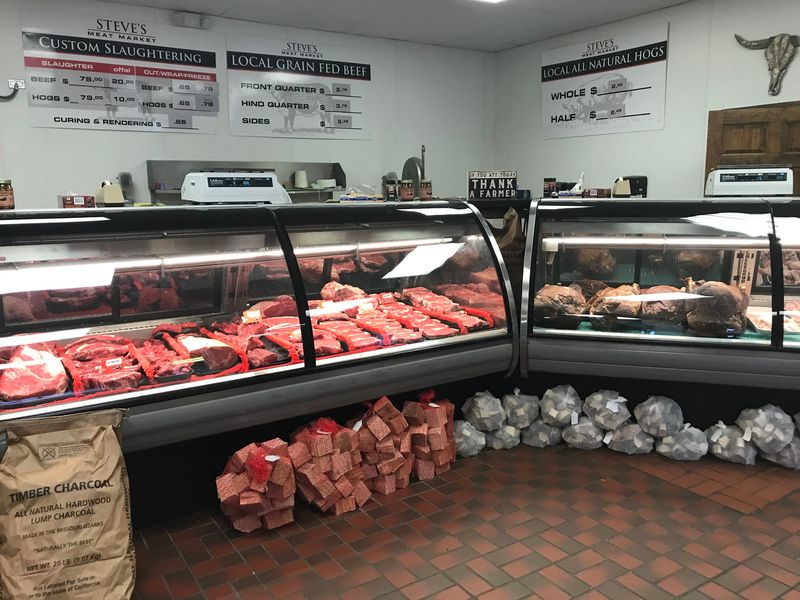 Steve's Meat Market, De Soto