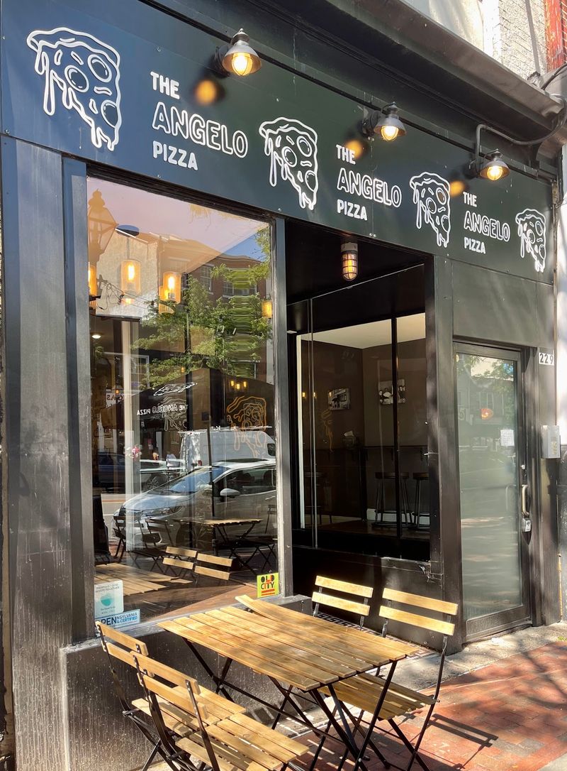 Angelo's Pizzeria