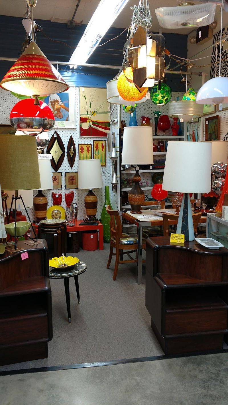 Mad Hatter Antique Mall