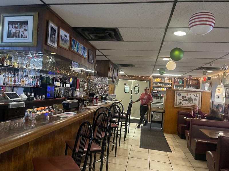 Tumea & Sons Restaurant, Des Moines