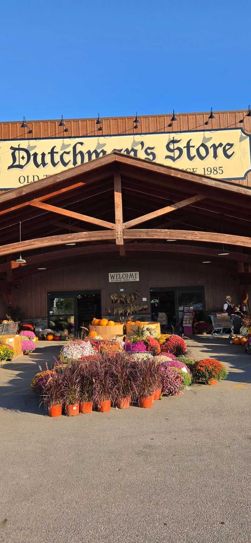 Dutchman's Store, Cantril