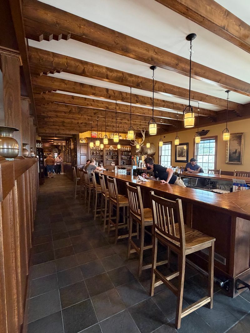 Breitbach's Country Dining, Balltown