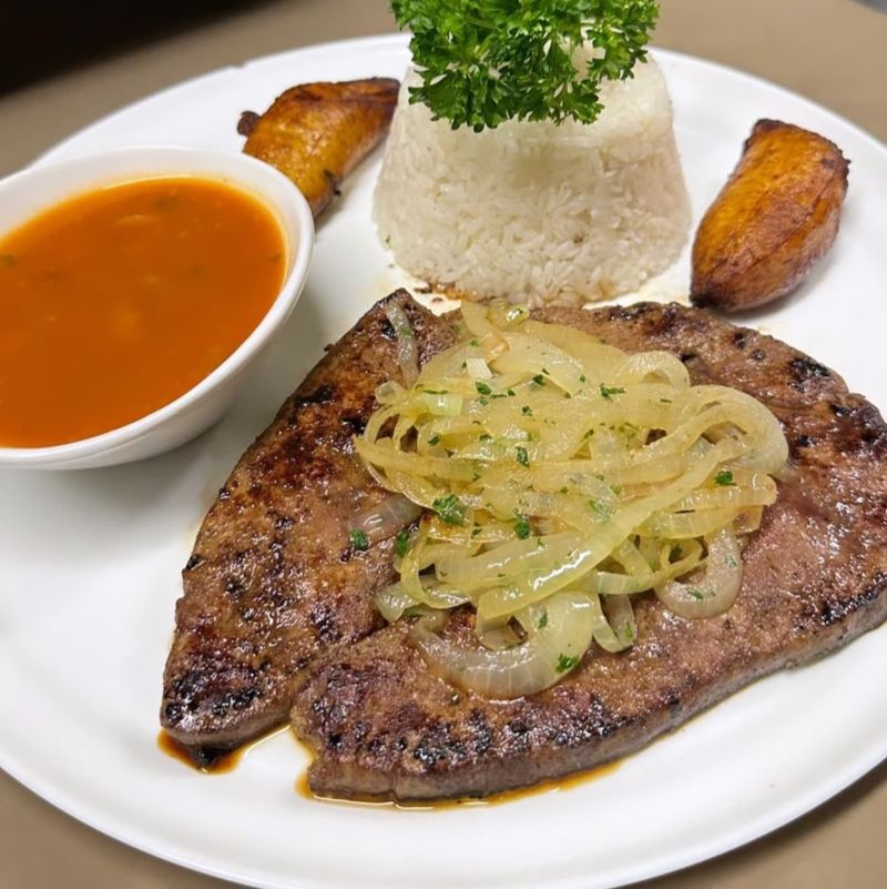 Mar D' Plata Dominican restaurant & Bar, West Palm Beach, FL