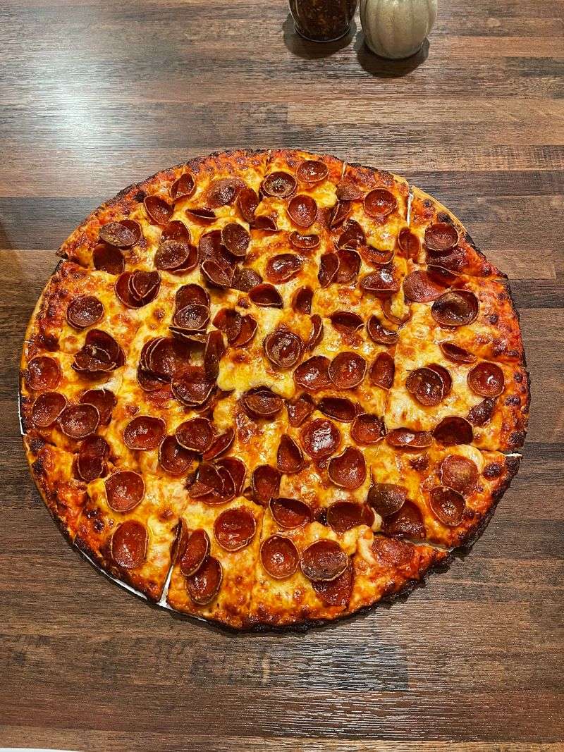 The Crust Pizza - ParkTowne Village, Charlotte, NC
