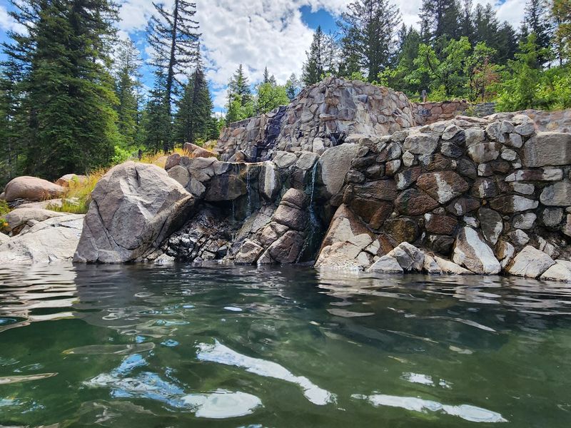 Strawberry Park Natural Hot Springs