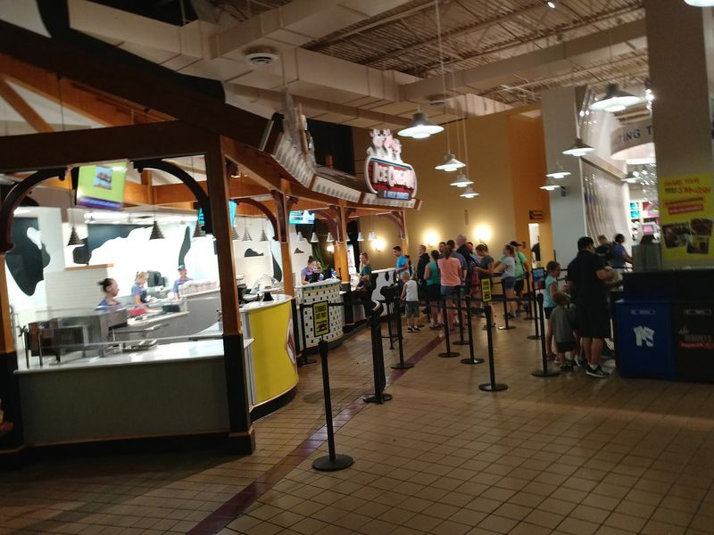 Brisket Bowls and Food Court Choices