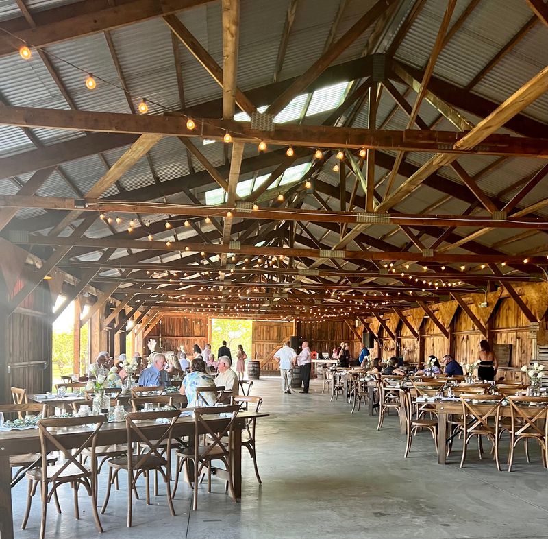 Live Music And Fire Pits For Cozy Evenings