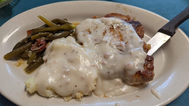 Make Main Street Lunch Part Of An Ordinary Day