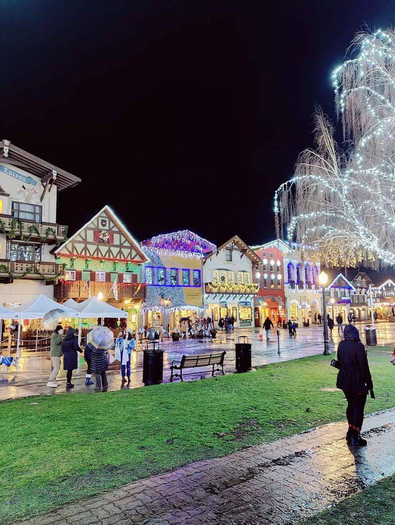 More Than Half A Million Christmas Lights Illuminate Leavenworth Every Winter