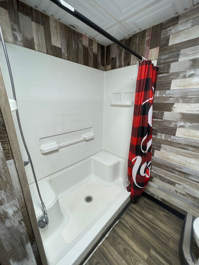 Showers So Clean Drivers Brag About Them