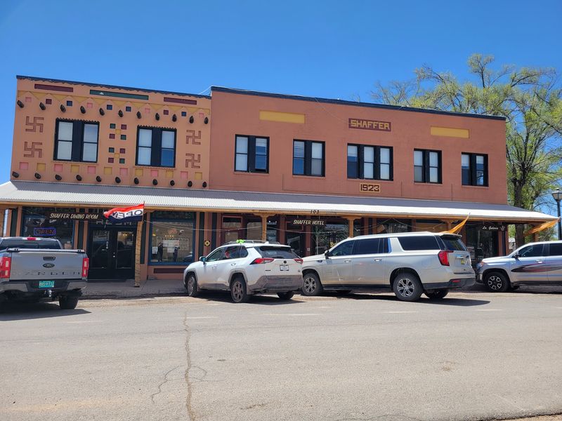 A 1923 Hotel Steals The Show On Main Street
