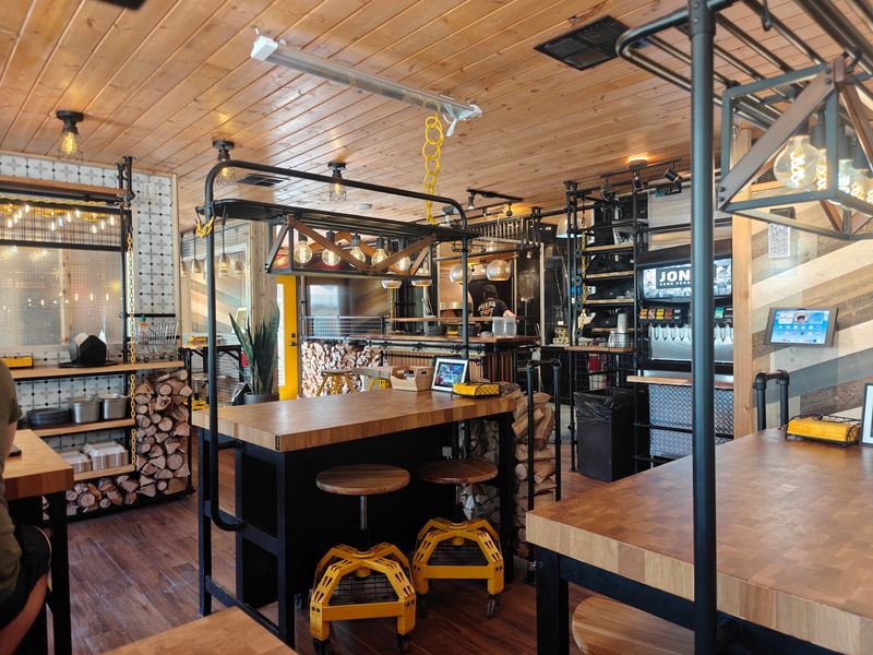 Onyx Wood Fire Pizza, Sandwiches and Salads