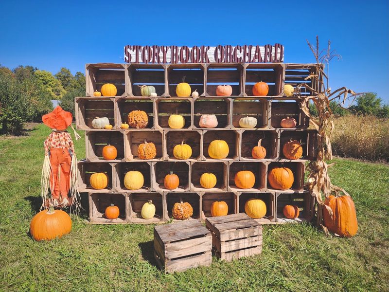 Storybook Orchard, Story City